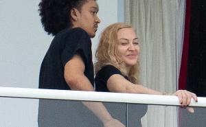 Foto: Splashnews / Madonna i njen plesač